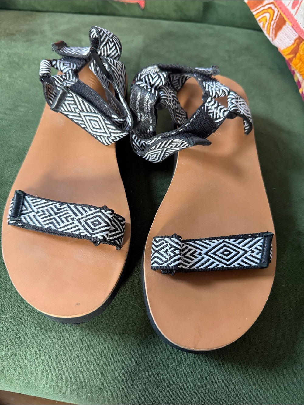 Madewell Black & White Strappy Women's Sandals, NWOT